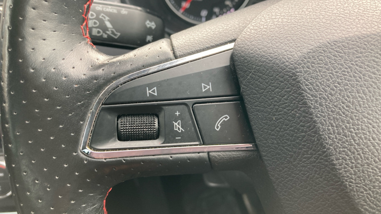 SEAT Leon 1.4 EcoTSI 150 FR 3dr [Technology Pack] Petrol Hatchback